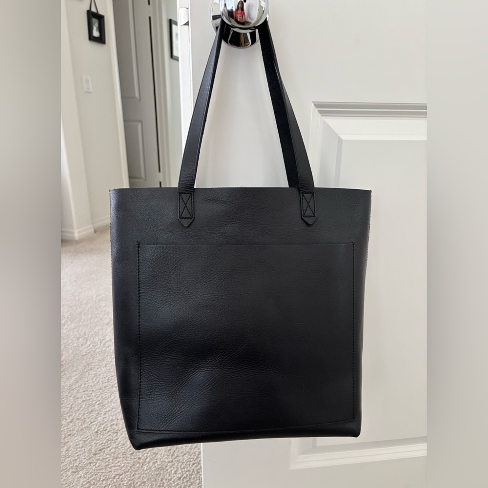 Madewell Medium Transport Tote, black